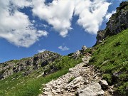 50 In decisa-ripida salita per la Bocchetta dei mughi